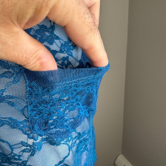Zenana Outfitters Women's Sheer Lace Tank Top Blue‎ Size M Layering Festival - Picture 2 of 11
